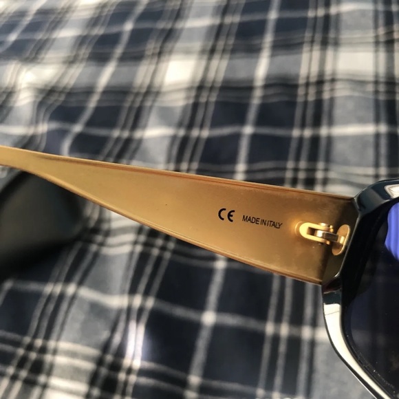 Supreme - Picture 8 of 8